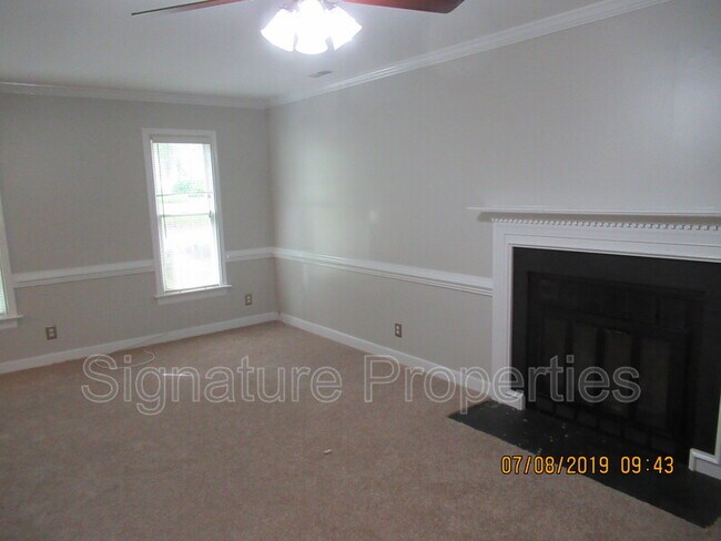 Building Photo - 2210 Turtle Hill Ln