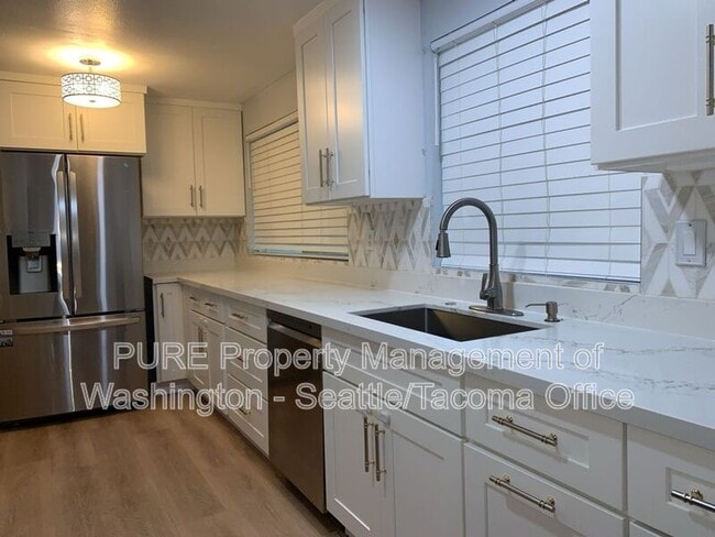 Building Photo - 21308 124th Ave SE
