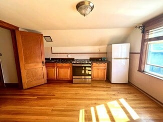 Building Photo - 40 Alfred Rd