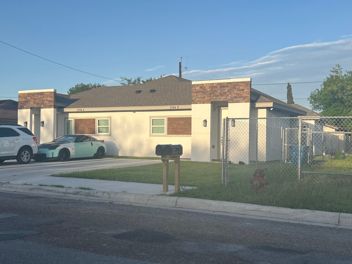 1194 Vera Ave Unit B, Brownsville, TX 78521 Apartments in Brownsville