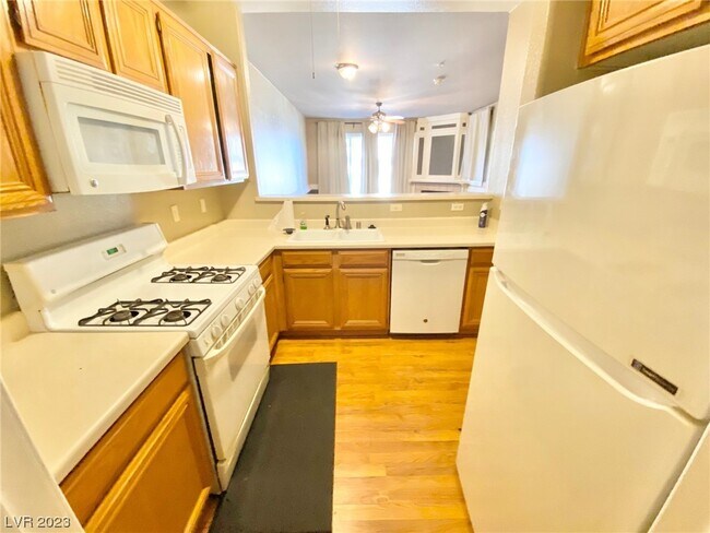 Building Photo - 7143 S Durango Dr