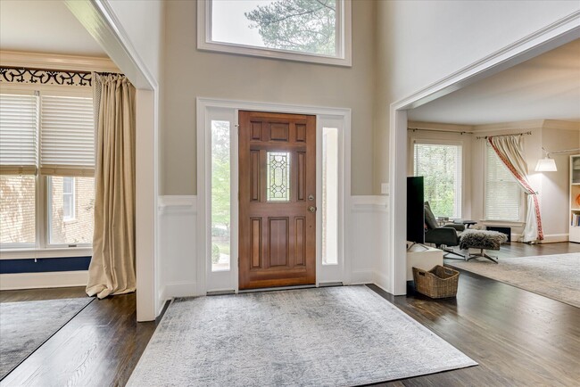 Foto del edificio - 126 Dewberry Ln