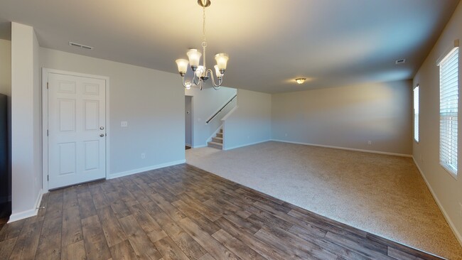 Building Photo - 117 Maple Tree Ln
