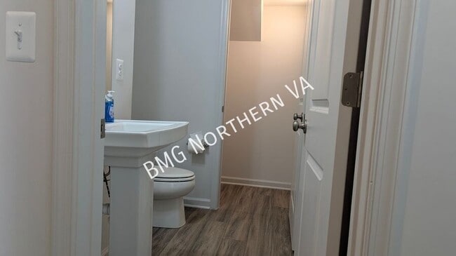 Building Photo - 2576 Neabsco Common Pl