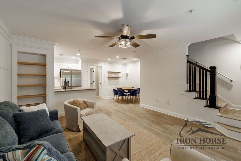 Photo - 1035 BARNETT SHOALS RD