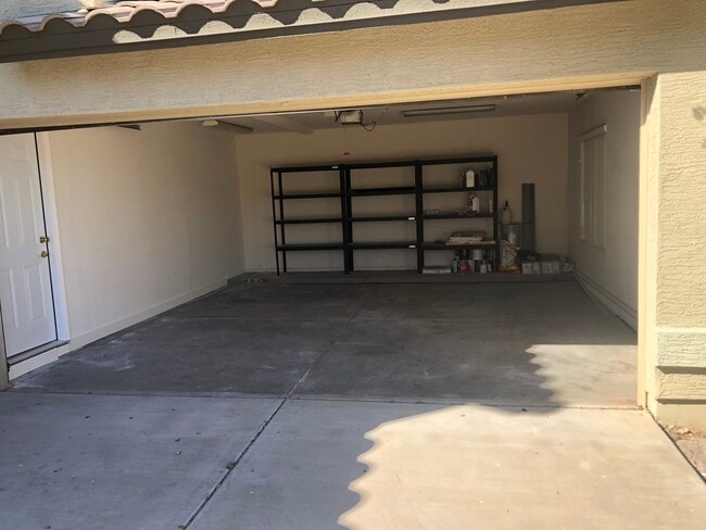 Building Photo - 3229 E Joseph Way