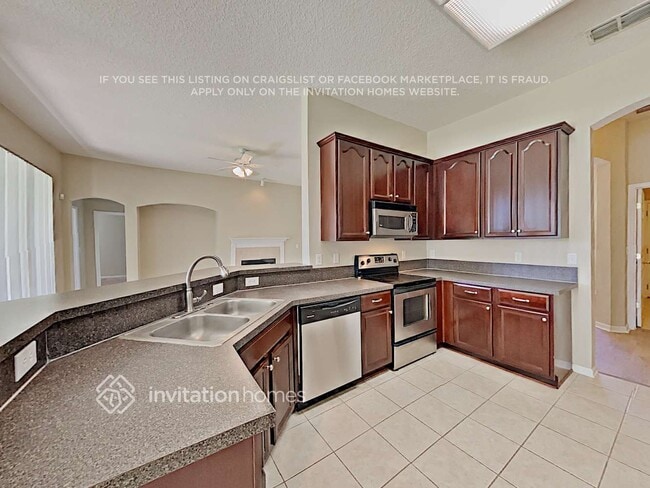 Building Photo - 353 Sparrow Branch Cir