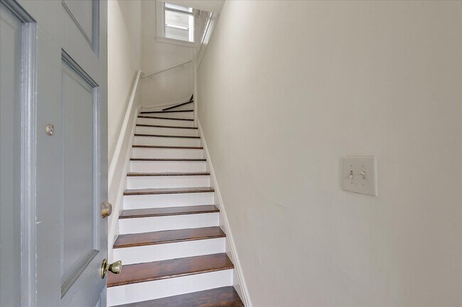 Foto del edificio - 1340-1342-1342 12th Ave