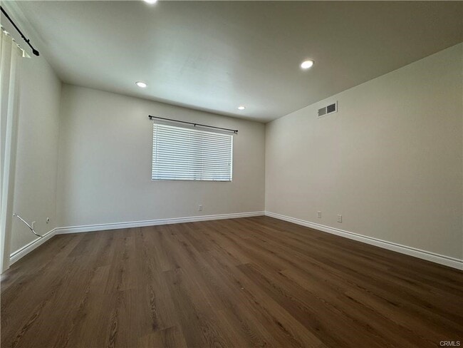 Building Photo - 5426 McCulloch Ave