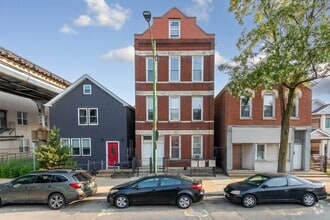 Building Photo - 1706 W 17th St