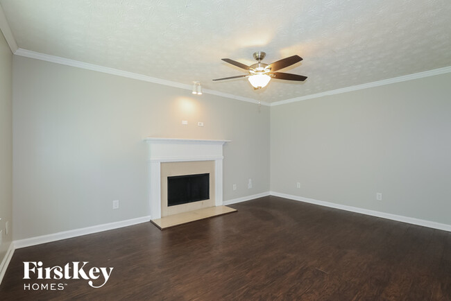 Building Photo - 914 Amber Trail