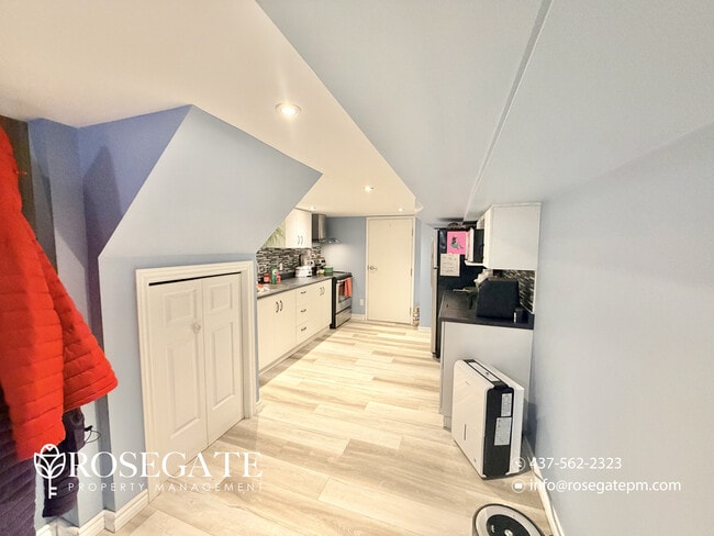 Building Photo - All-Inclusive, Pet-Friendly 2-Bedroom Apartment with Parking in Waterloo