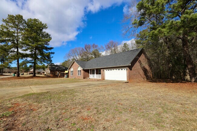 Foto del edificio - 2605 Turningleaf Ln