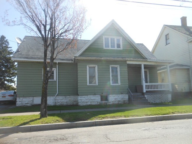 Building Photo - 106 Quincy St