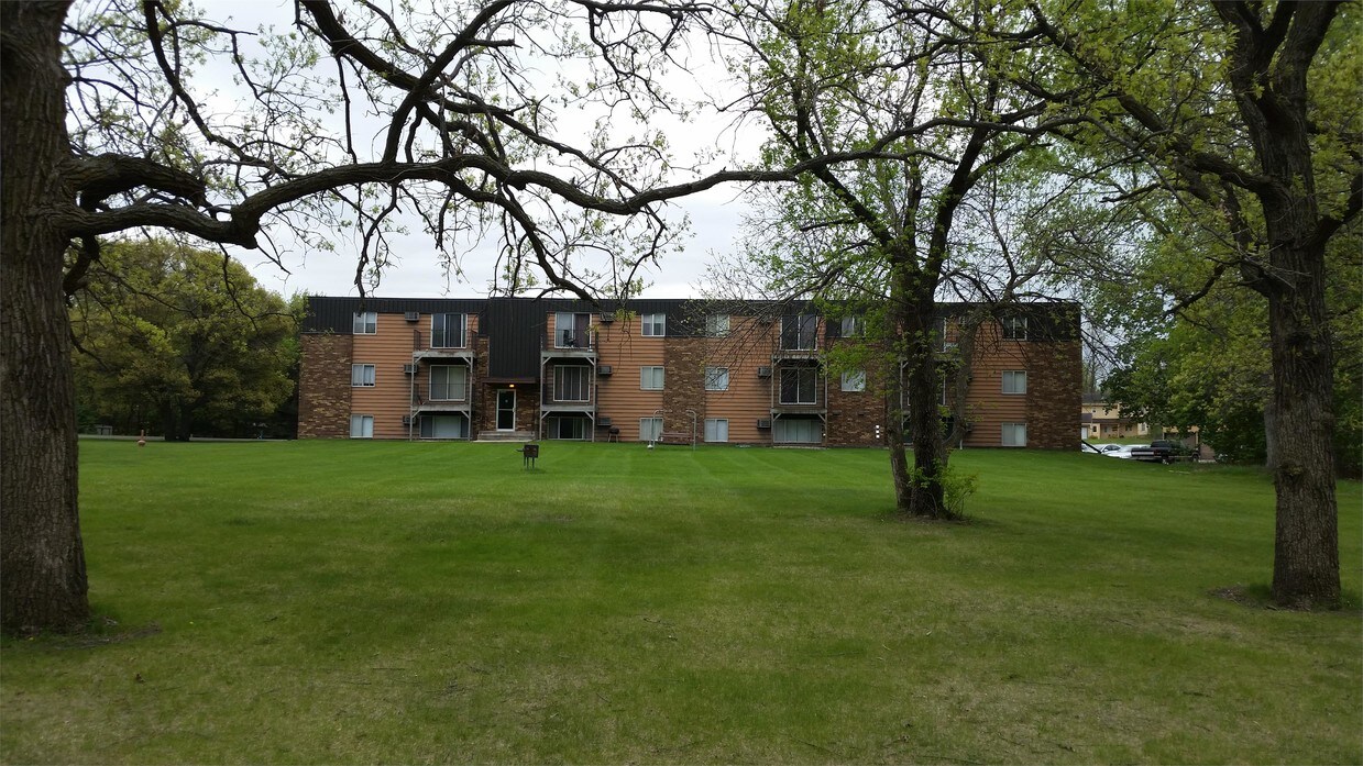 204 Kenwood Dr Unit 201, Alexandria, MN 56308 Condo for Rent in