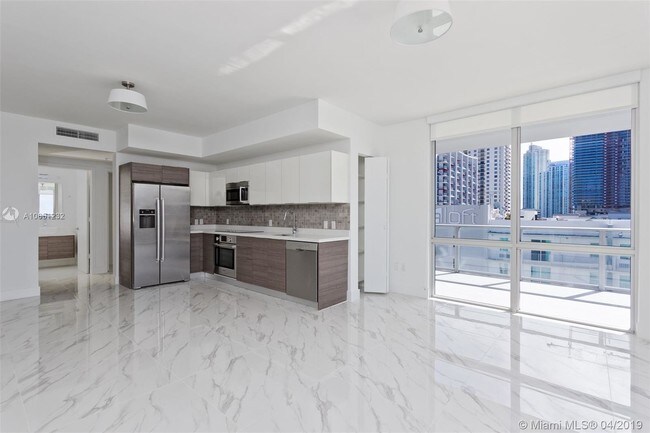 Foto del edificio - 1010 SW 2nd Ave