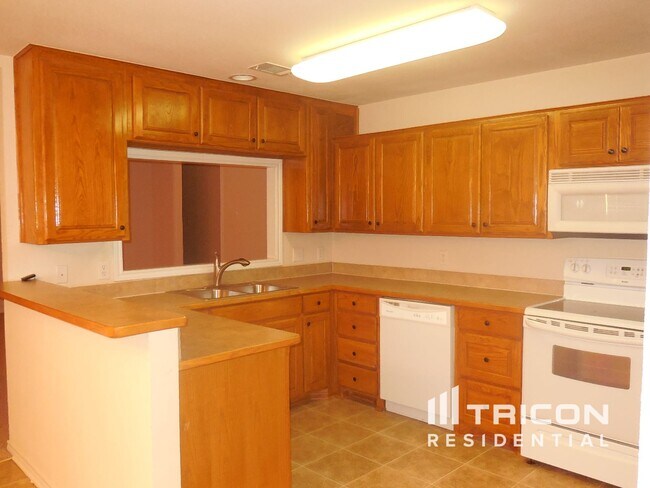 Foto del edificio - 925 Crowder Dr