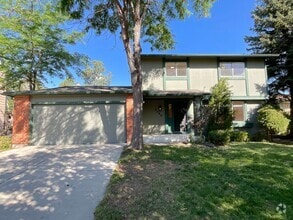 Building Photo - 3140 Westcliff Dr W