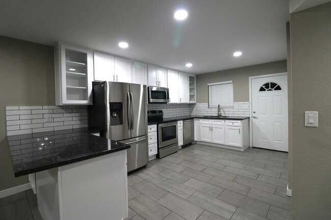 Photo - 1 N Naco Way Townhome