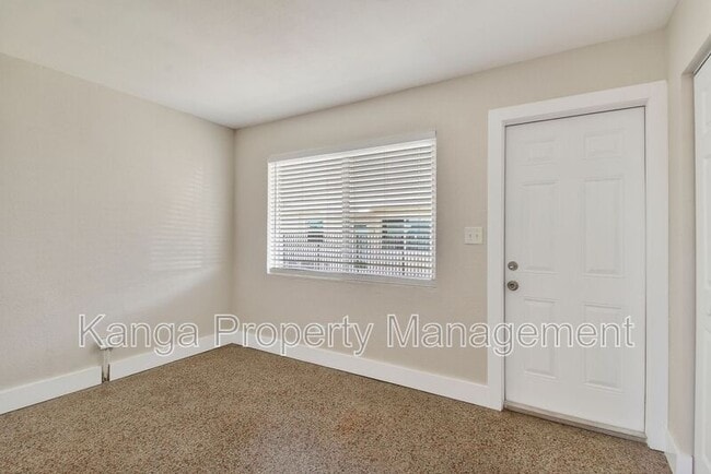 Building Photo - 58 W 27th St