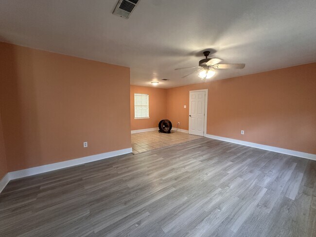 Building Photo - 1622 Espoir Dr