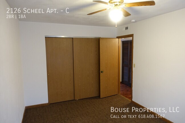 Foto del edificio - 2126 Scheel St