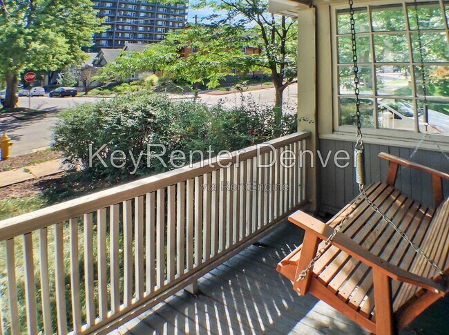 Foto del edificio - 3387 W Moncrieff Pl