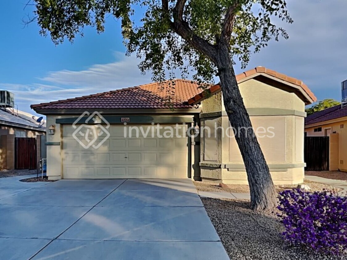 Primary Photo - 40184 N Costa Del Sol Dr