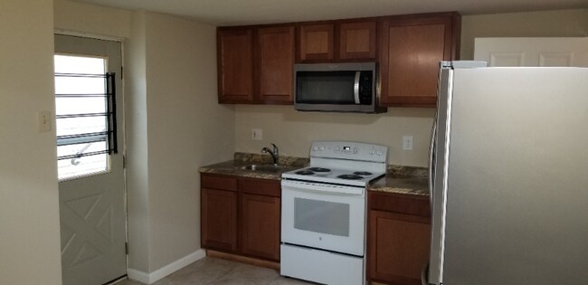 Foto del edificio - 6234 Twain Ct