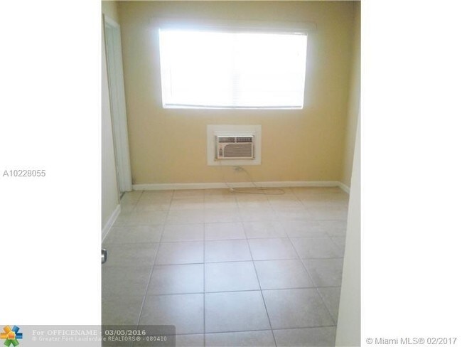 Interior Photo - 145 SW 5th Ct