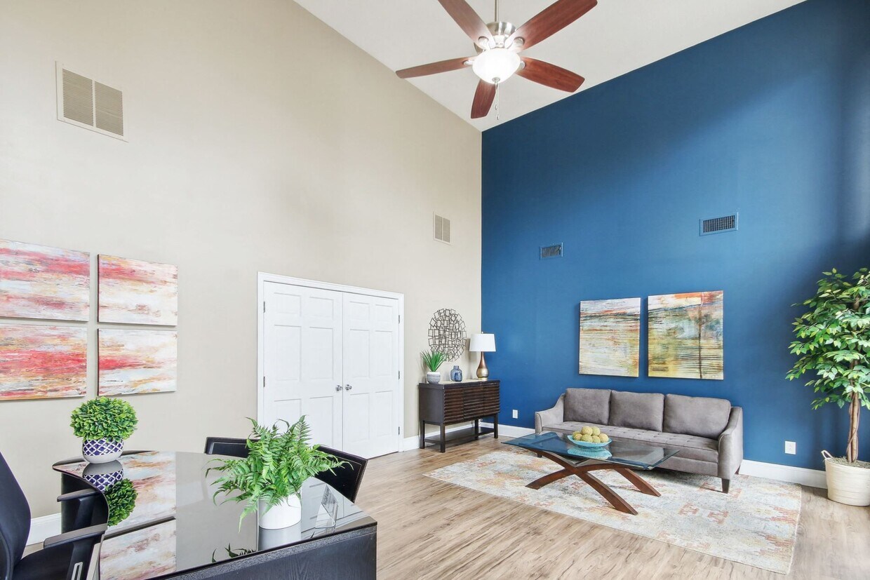 Arrowood Crossing Apartments in Charlotte, NC