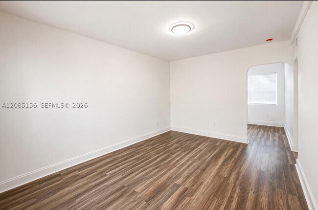Foto del edificio - 5623 NW 4th Ave