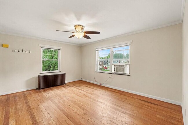 Foto del edificio - 2540 Williams Ave