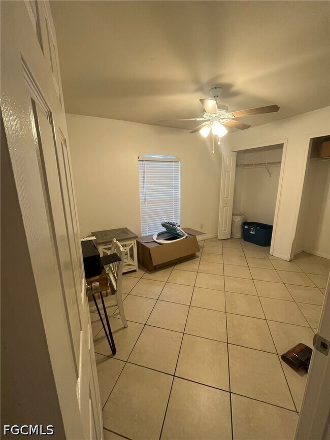 Foto del edificio - 301 SE 25th Ln