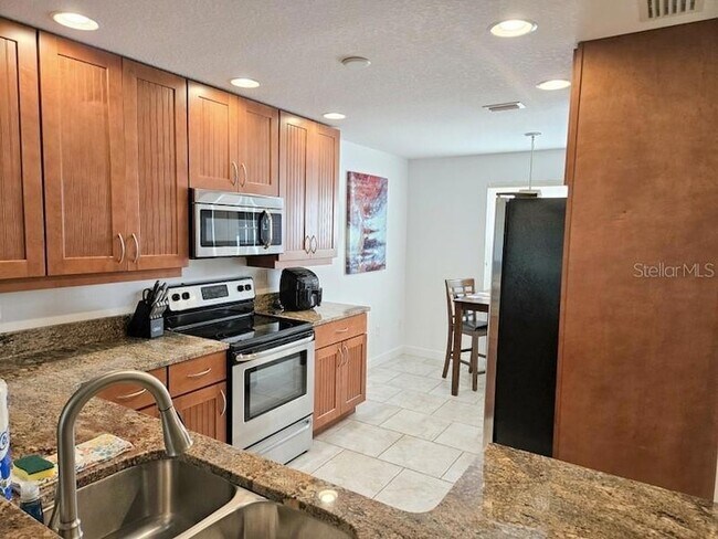 Foto del edificio - 6618 7th Ave Cir W