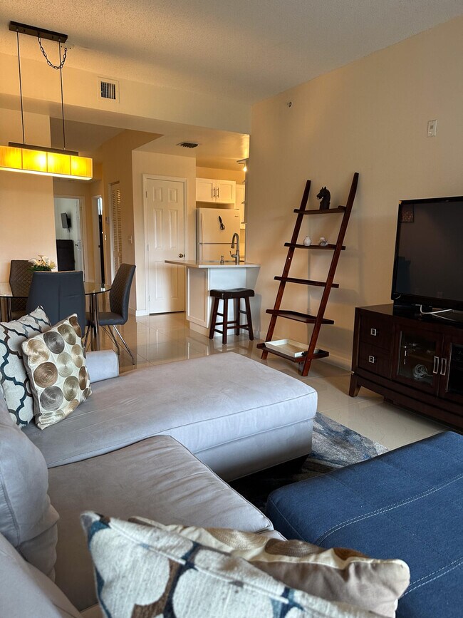 2080 Greenview Shores Blvd Unit 415, Wellington, FL 33414 Condo for