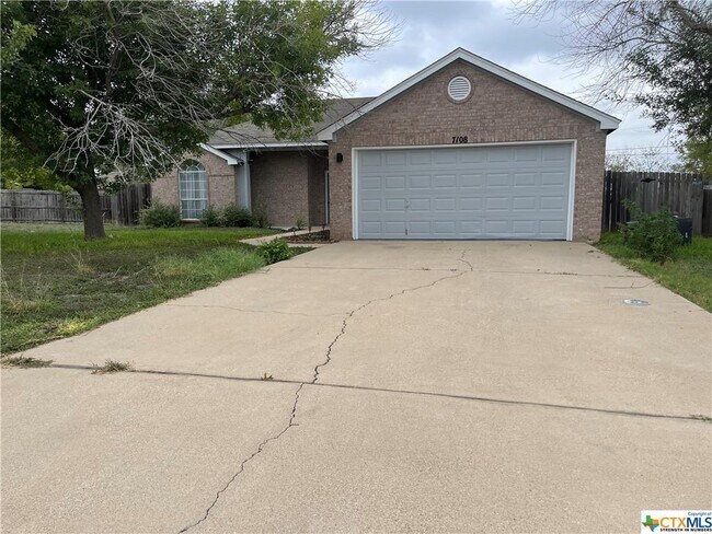 Foto del edificio - 7108 Bluegrass Ct