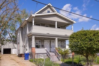 Building Photo - 3484 W 60th St