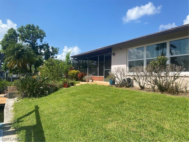 Foto del edificio - 4548 Gulf Ave