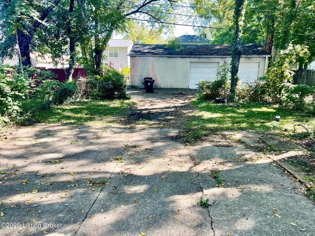 Building Photo - 1349 Olive St