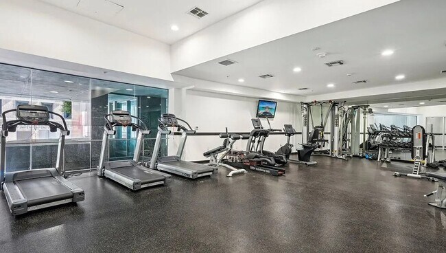 Foto del edificio - Now Pre-Leasing | High-End Two-Story 1BD/1BA Loft | ~960 SF | Available 1/15/26