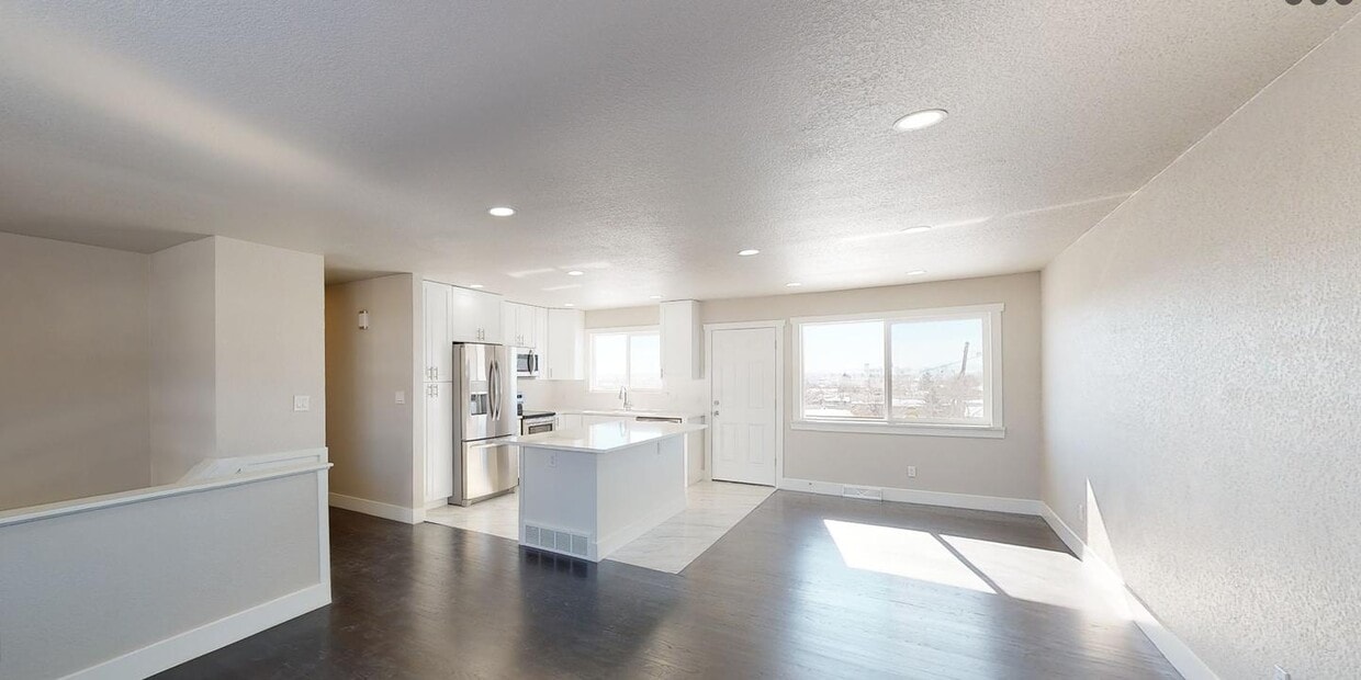 Foto principal - 482 W 80th Ave