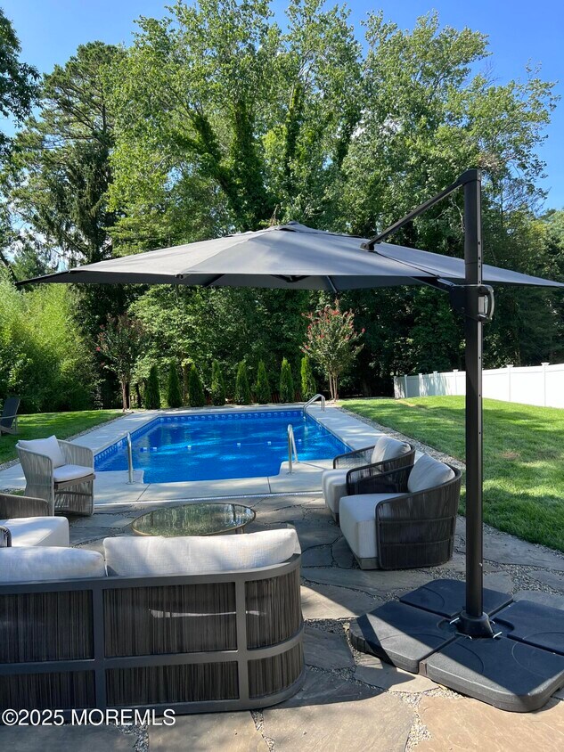 Foto principal - 2393A Ramshorn Dr