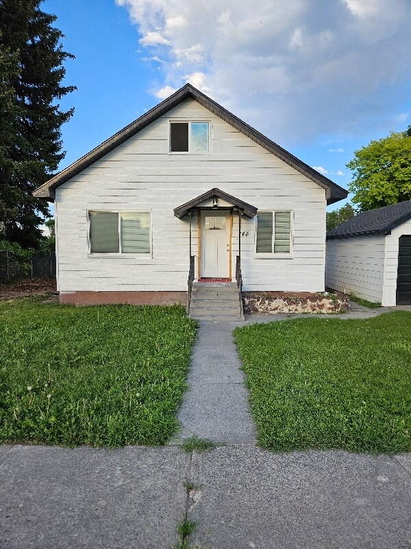 Foto principal - 145 N Byron Ave