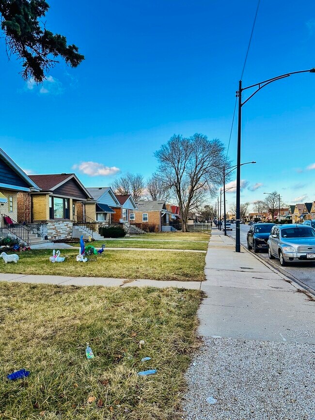 Foto del edificio - 8626 S Damen Ave