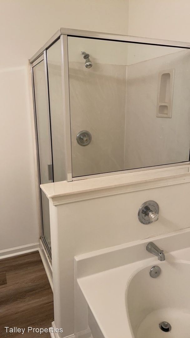 Foto del edificio - 3 br, 2.5 bath House - 8135 Kings Creek Drive