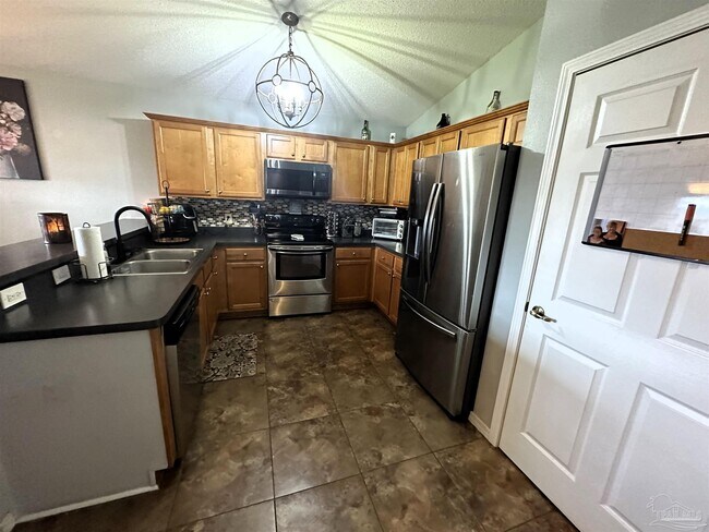 Building Photo - 4836 Hilarita Cir