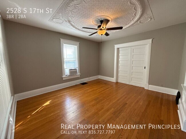 Foto del edificio - 2528 S 17th St