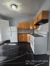 Building Photo - 16 Sherwood Ave