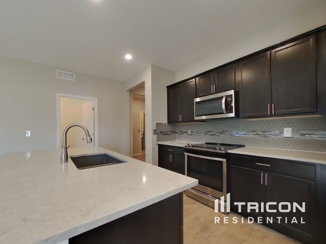 Foto del edificio - 7405 Fraser Cir